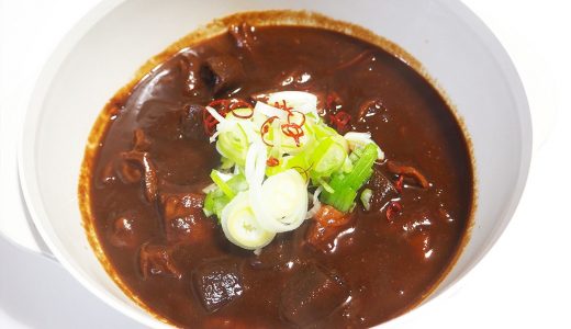 レトルト食品「どて煮」（長登屋）